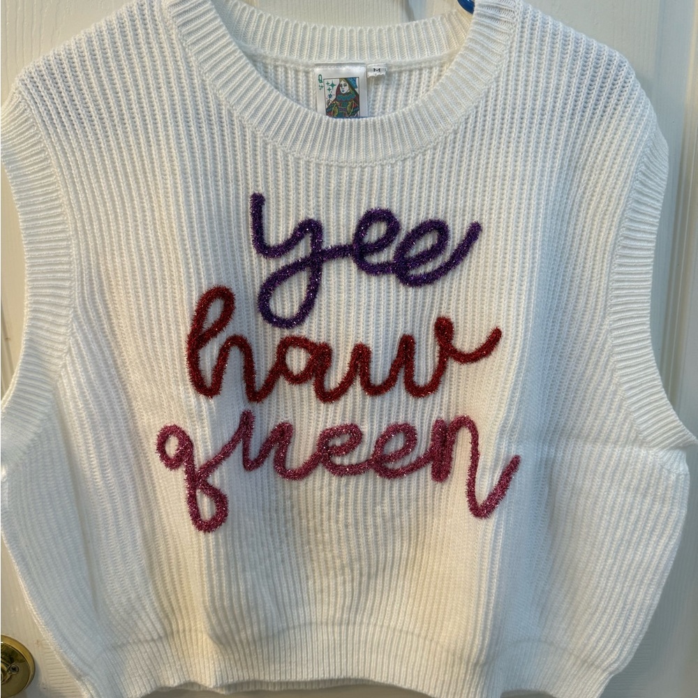 QUEEN OF SPARKLES White Crewneck Sweater Vest with Multicolor Script